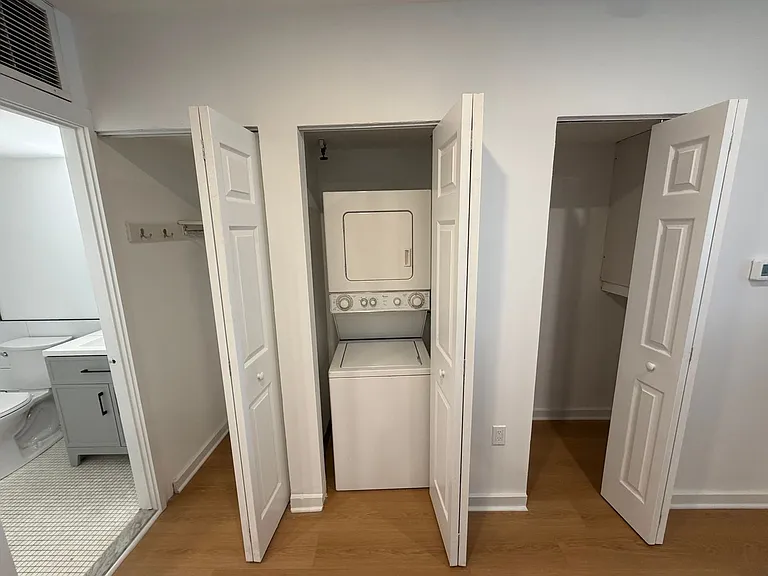 237 Chestnut St #1-302 — Photo 5