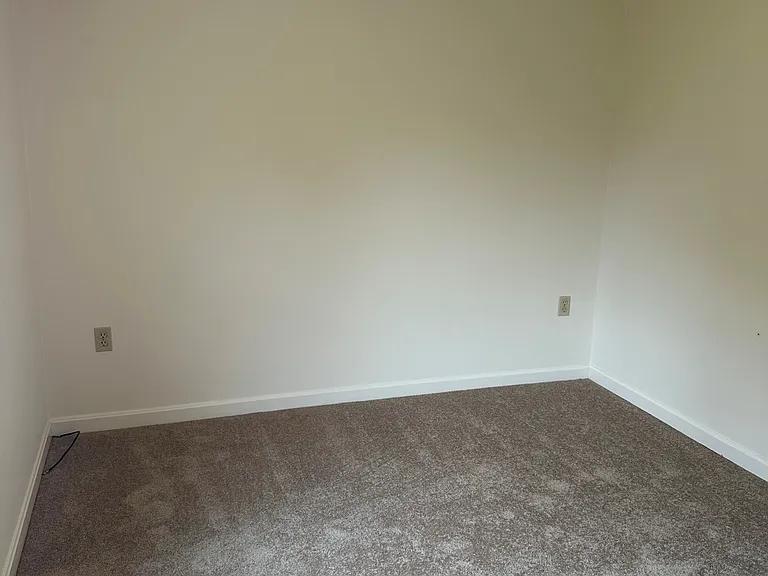 5105 Doubs Rd — Photo 7