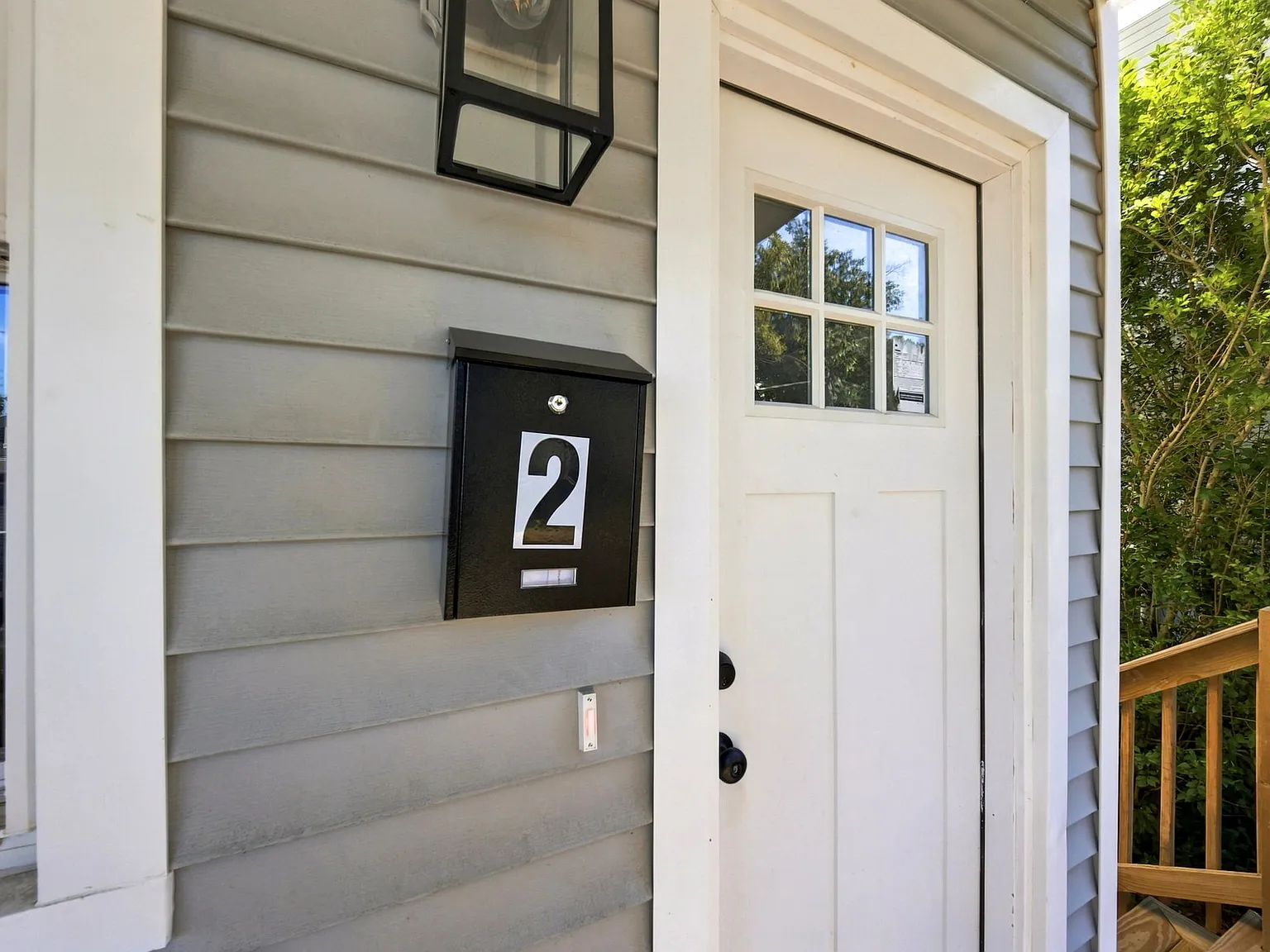 4 bed, $4,000 — Photo 1