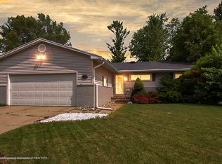 3616 Dovelle Pl, Lansing, MI 48917