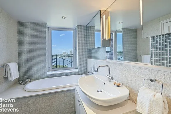 Sold by Brown Harris Stevens | media 26