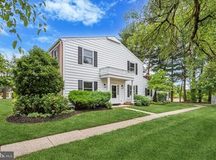 204 Rockland Dr, Willingboro, NJ 08046