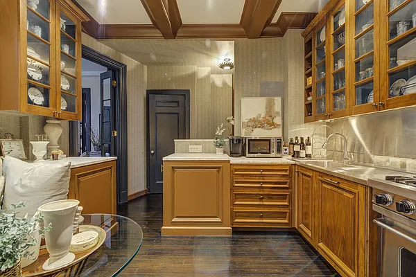 Sold by Compass | media 50