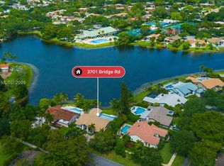 3701 Bridge Rd, Cooper City, FL 33026