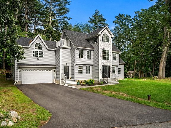 2nd image of 6 Craig Cir
