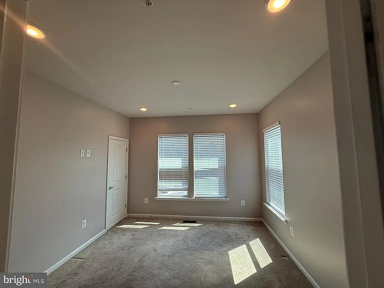 221 Narrowleaf Way — Photo 51
