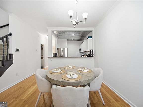 5th image of 2215 Spring Walk Ct