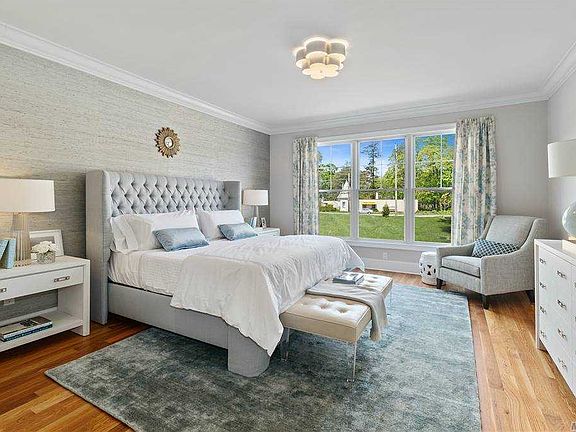 5th image of 3 Equestrian Ct #19