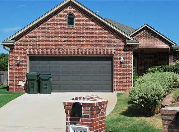 2nd image of 1205 Cedar Creek Dr