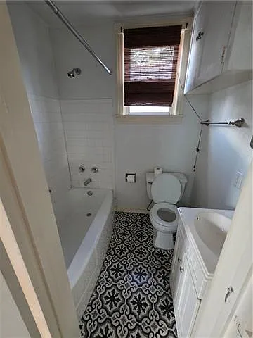 1019 Clouet St — Photo 5
