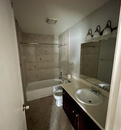 4th image of 1357 E Wyndham Cir APT 205