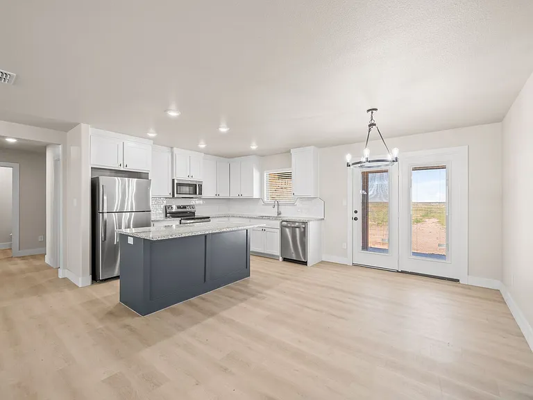 10601 E County Road 7400 — Photo 36