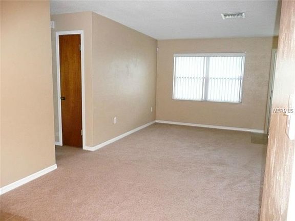 3rd image of 1481 N Carpenter Ave
