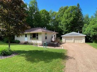 W2390 Pine Dr, White Lake, WI 54491