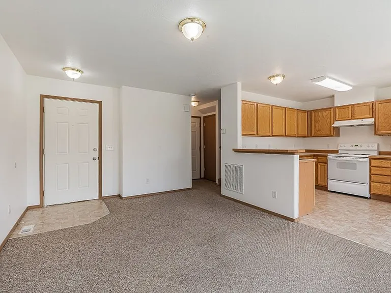 1620 E Coeur D Alene Ave — Photo 3