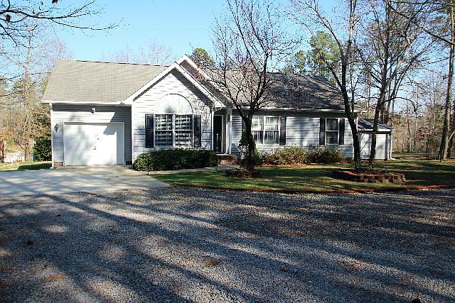 1st image of 361 Waterside Dr