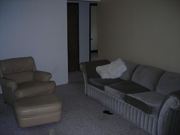 5th image of 28529 Fairfax St