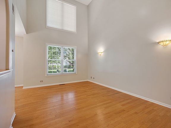 3rd image of 88 Fulbright Ln