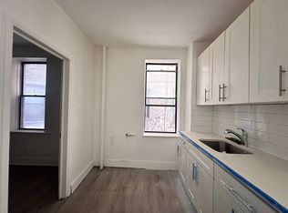 210 60th St #15A, West New York, NJ 07093
