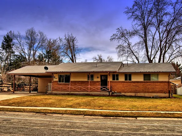 1534 E Kings Row Dr, Holladay, UT 84117