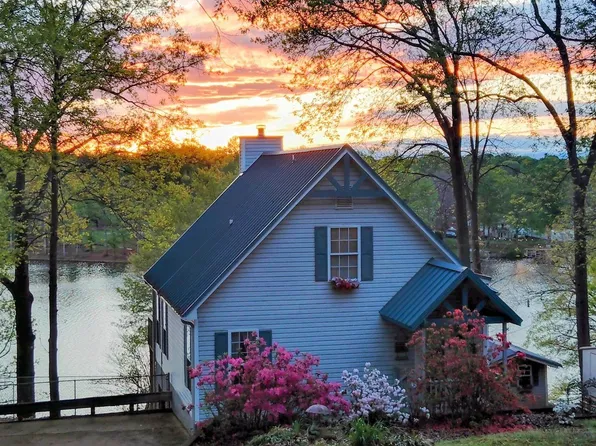 134 Lake Front Cir, Lyman, SC 29365