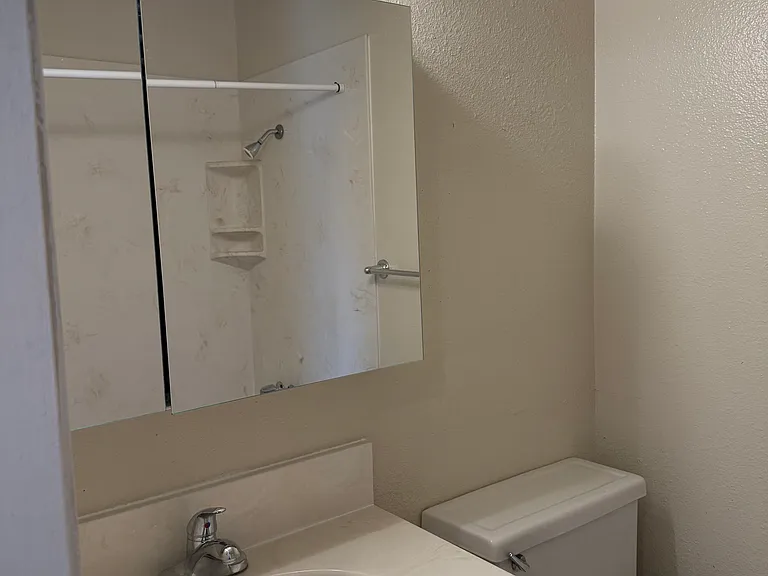 303 Lovell Way #1 — Photo 5