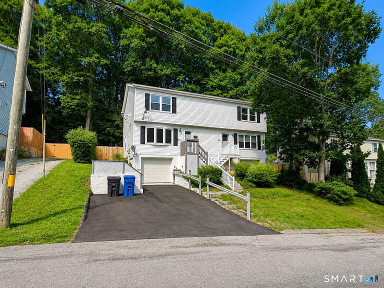 56 Doman Dr — Photo 2