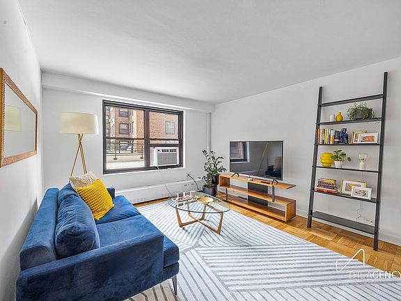 3rd image of 165 Clinton Ave APT 2C