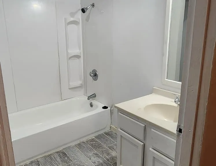 2908 S Battery St — Photo 14