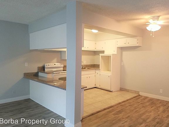 5th image of 985 N Park Cir APT 5