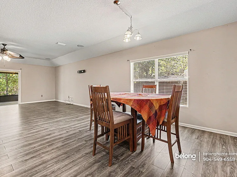 15763 Twin Creek Dr — Photo 4