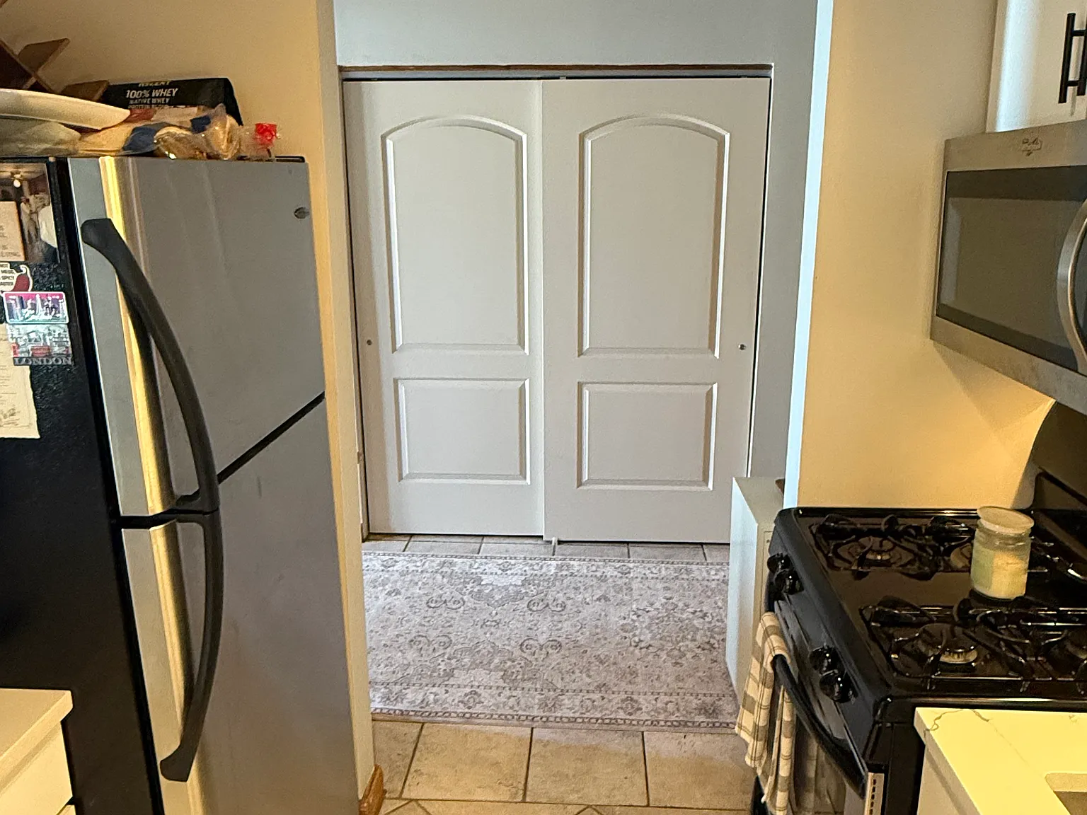 1 bed, 1000 sqft, $2,300 — Photo 3