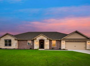 208 Cessna Ct, Caddo Mills, TX 75135