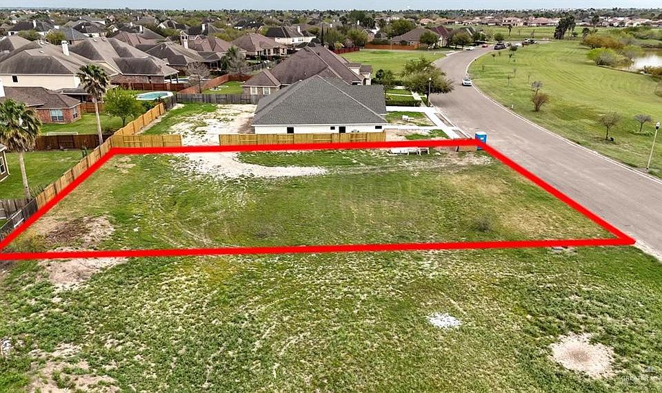 2nd image of 2803 Grand Canal Dr