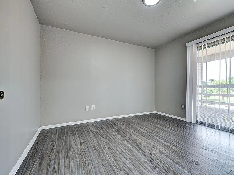 2221 NW 117th St — Photo 26