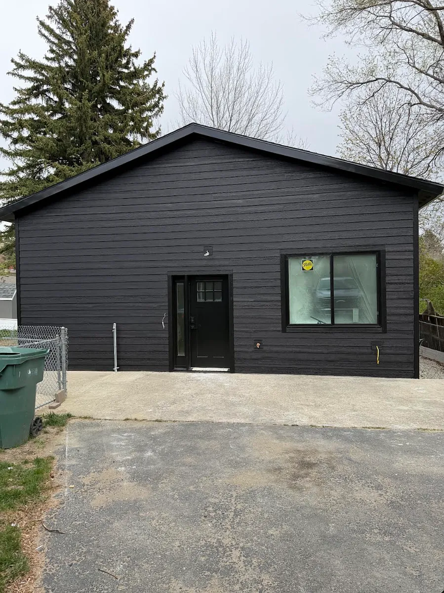 Building Photo - 2709 Louise Ln