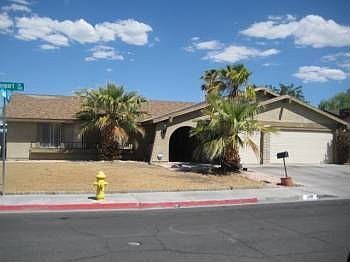 1st image of 309 Davenport Ln