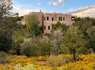 1055 Camino Real, Santa Fe, NM 87501