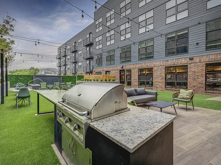 Slate — Photo 3