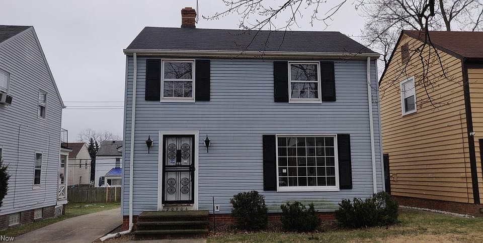 1st image of 20904 Hillgrove Ave