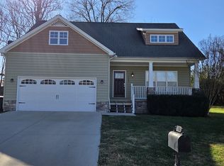 133 Phillips Bend Ct, Cookeville, TN 38506