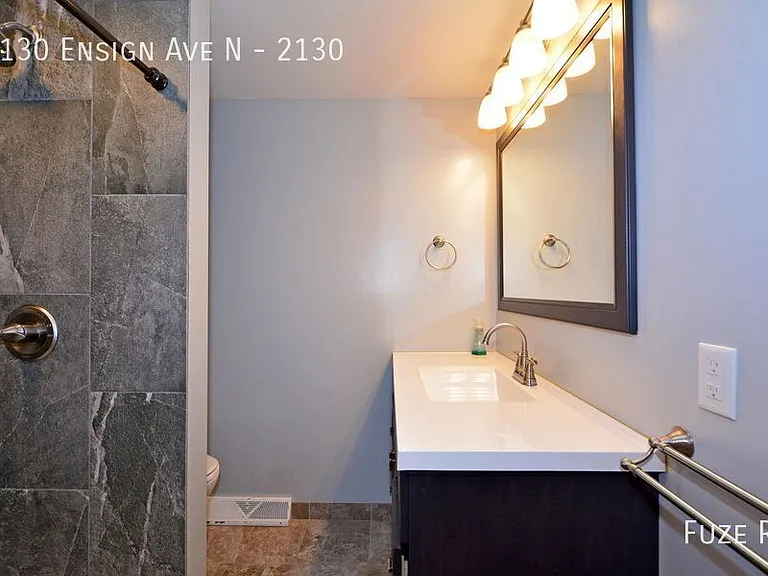 2130 Ensign Ave N #2130 — Photo 20