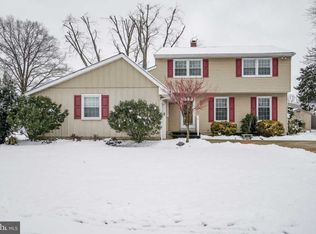 743 Grant Rd, Mount Laurel, NJ 08054