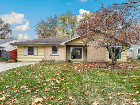 1409 Sequoia Ln, Darien, IL 60561