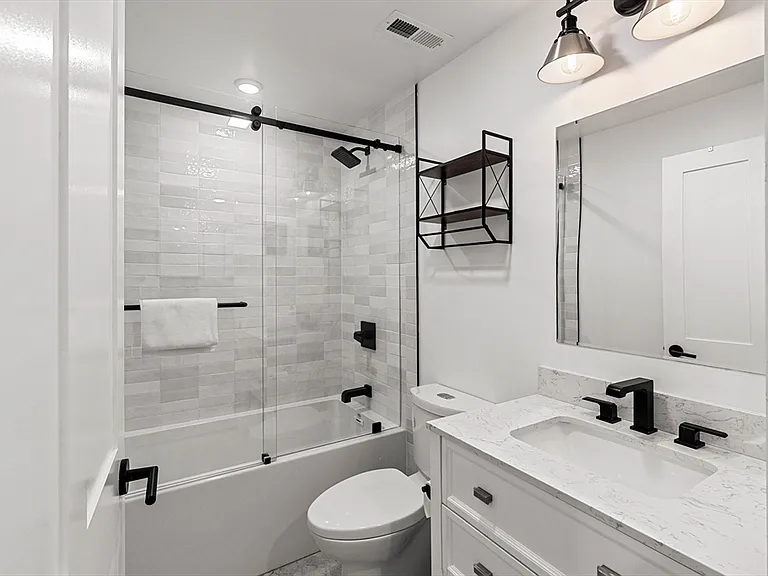 4 Everett Pl #1 — Photo 20