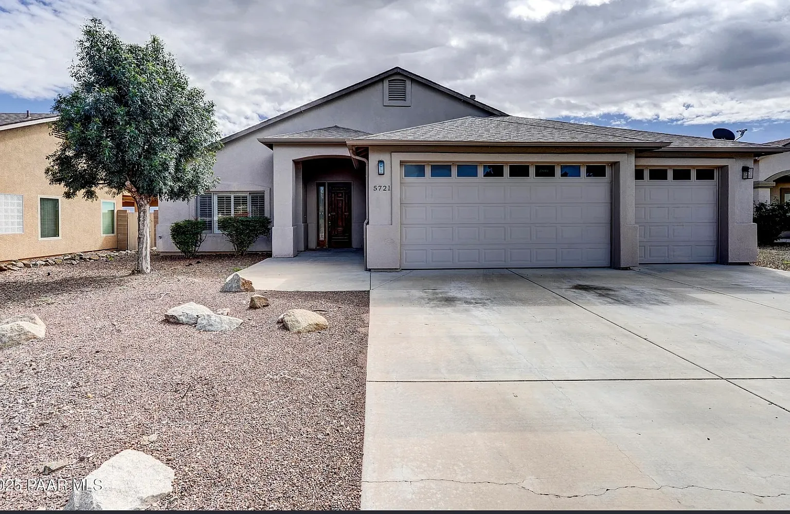 3 bed, 1750 sqft, $2,300 — Photo 1