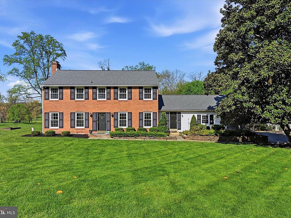 1st image of 1071 Squire Cheney Dr