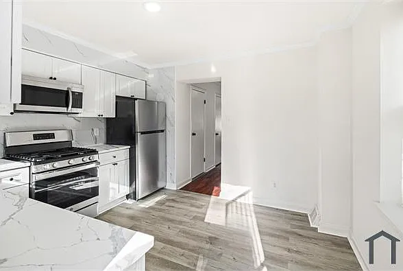 4304 Aspen St — Photo 7