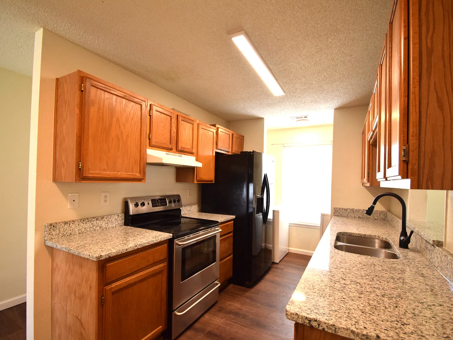 3 bed, 1174 sqft, $1,500 — Photo 3