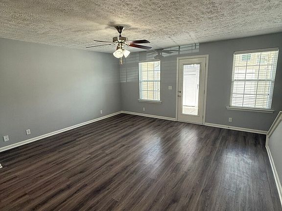 5th image of 3408 Nightshade Dr
